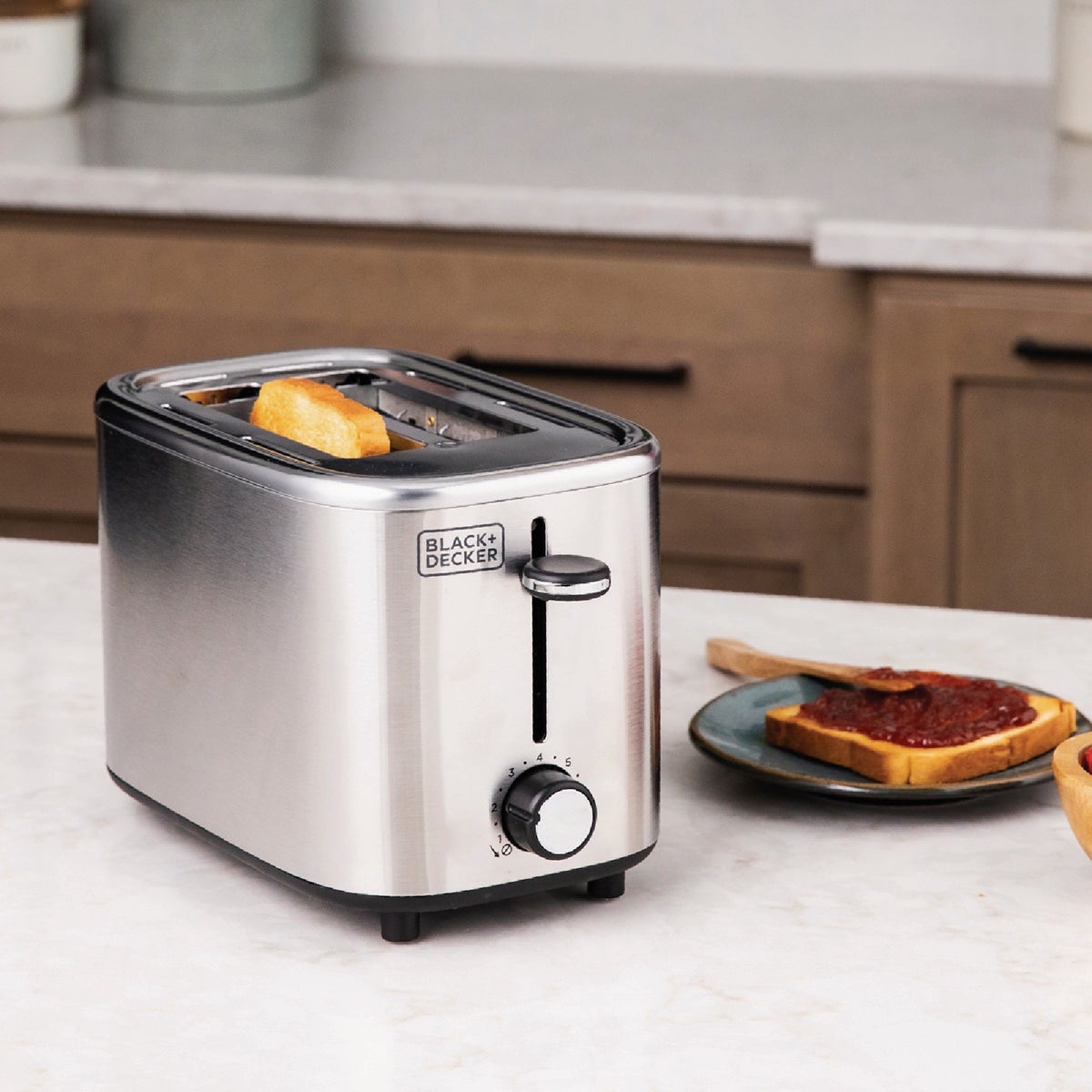 Black & Decker 2-Slice Toaster with Extra Wide Slots, Stainless Steel Image 2