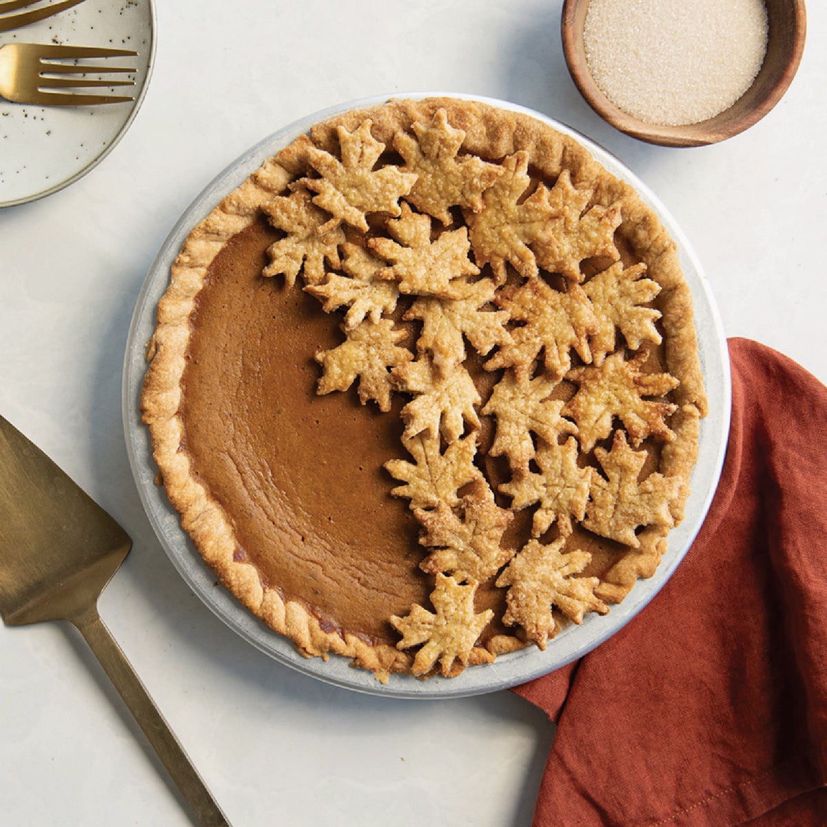 NordicWare Naturals 9 In. Non-Stick Pie Pan Image 3