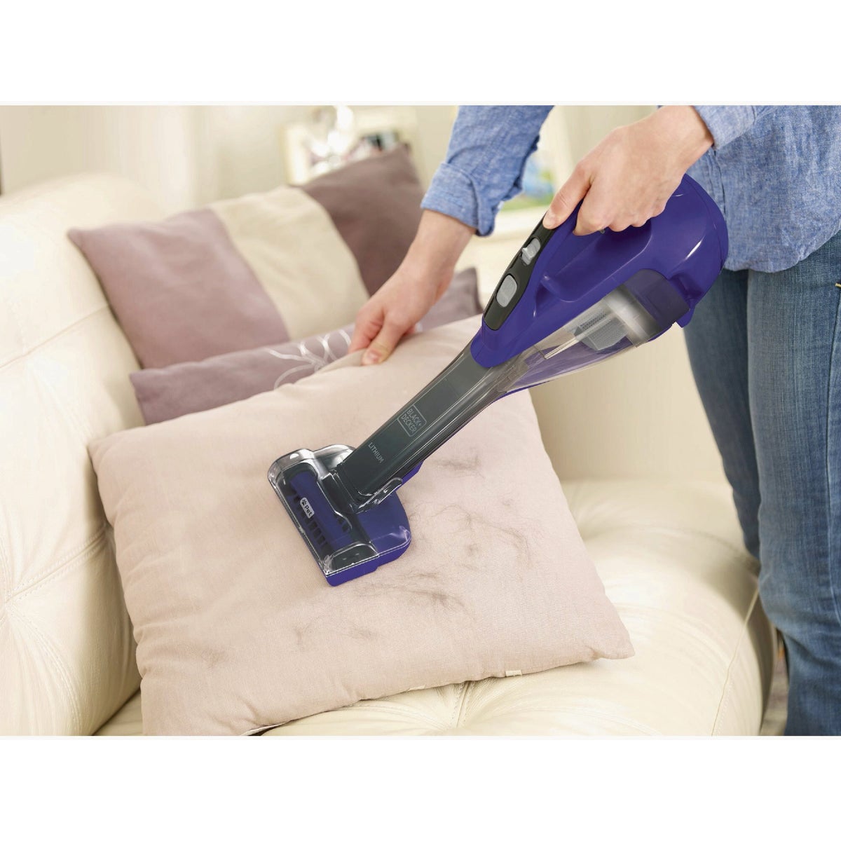 Black & Decker Dustbuster Furbuster 12V AdvanceClean Cordless Pet Handheld Vacuum Image 3