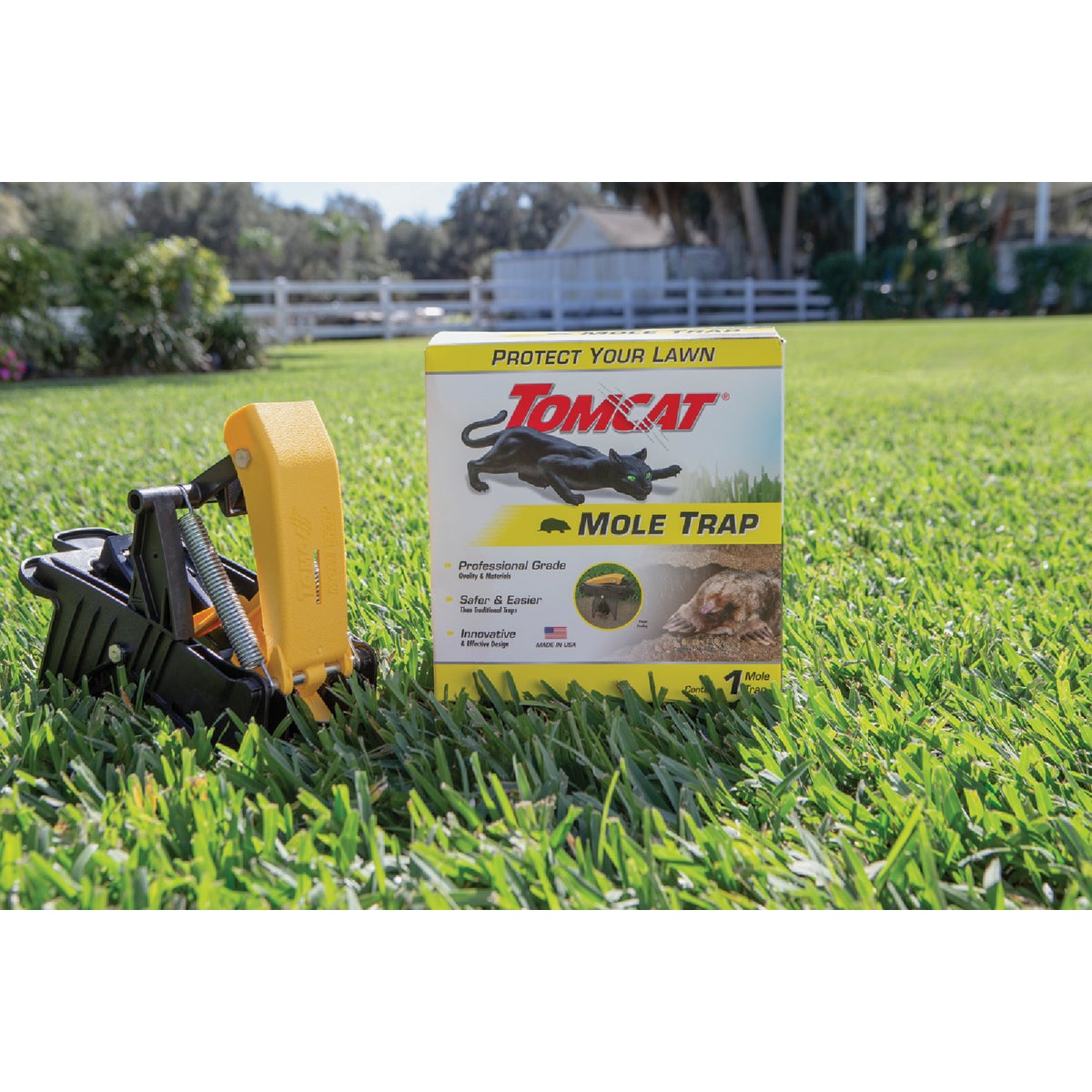 TOMCAT Protect Your Lawn Spring-Loaded Mole Trap Image 6