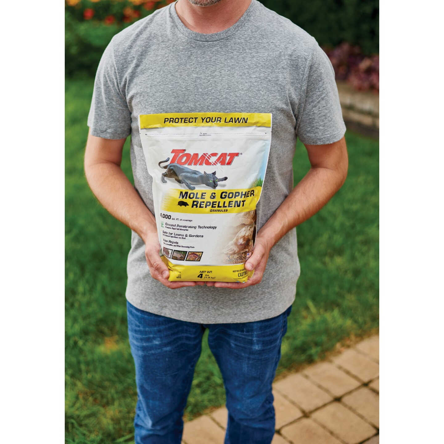 TOMCAT 4 Lb. Mole & Gopher Repellent Granules Image 3