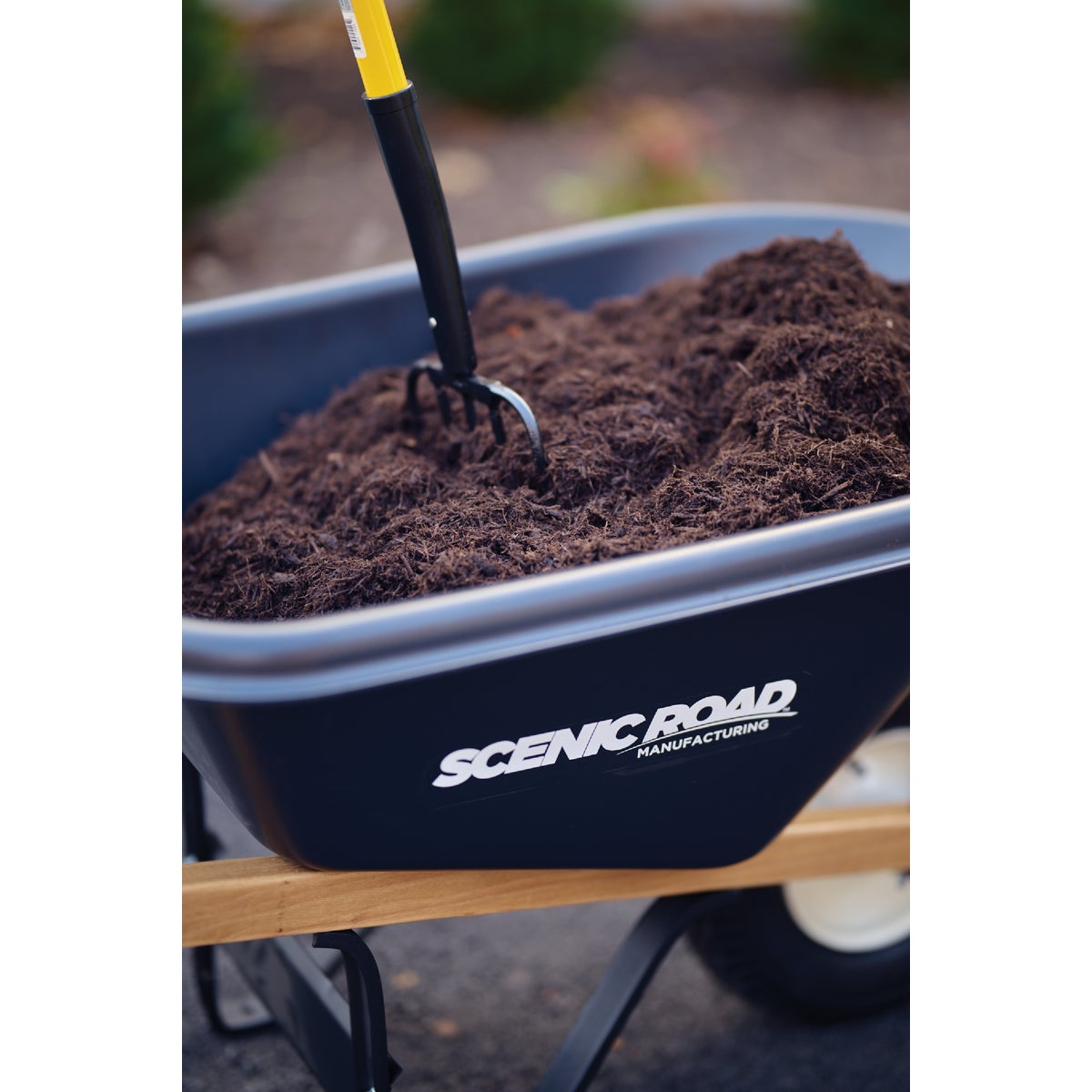 Scenic Road 6 Cu. Ft. Heavy Duty High-Density Poly Wheelbarrow Image 3