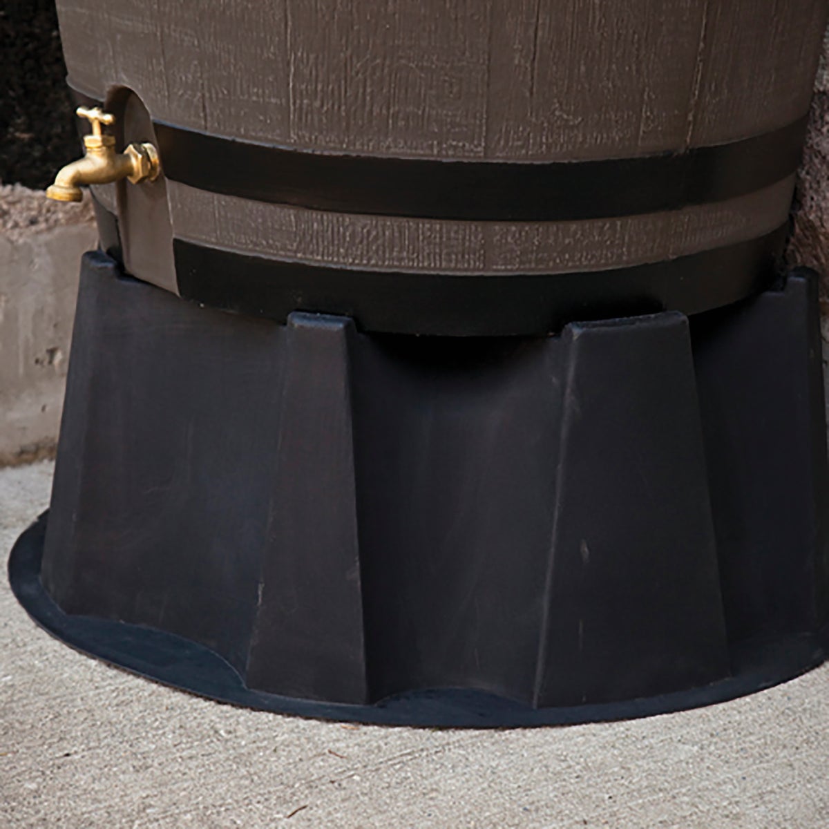 RTS Home Accents Black 10.1 In. H. x 27 In. L. x 20.6 In. D. Recycled Polyethylene Rain Barrel Stand Image 3