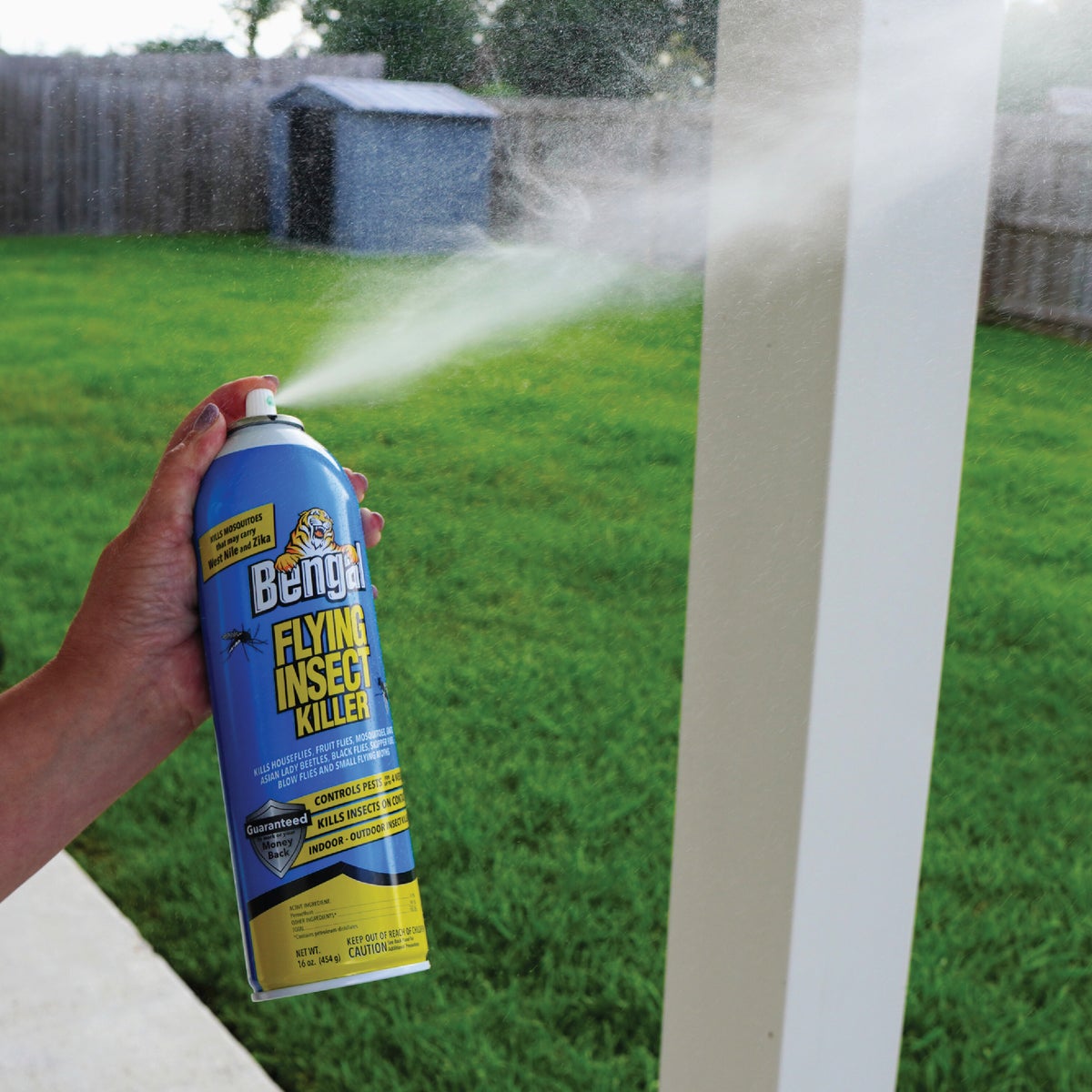 Bengal 16 Oz. Aerosol Spray Flying Insect Killer Image 6