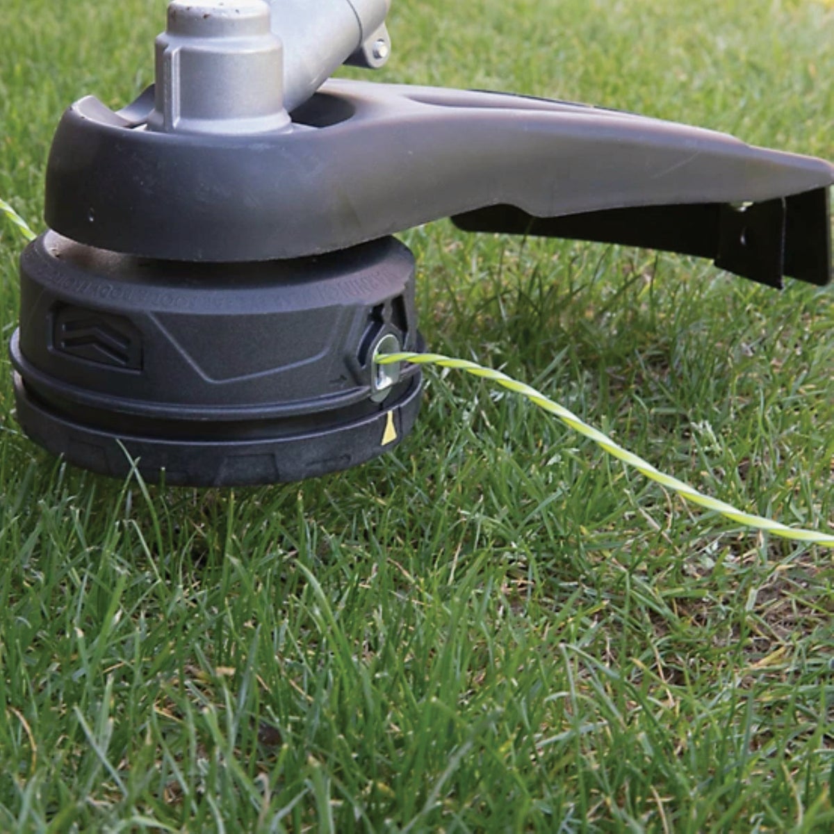 Shakespeare Ballistic Twist 0.080 In. x 40 Ft. Trimmer Line Image 2