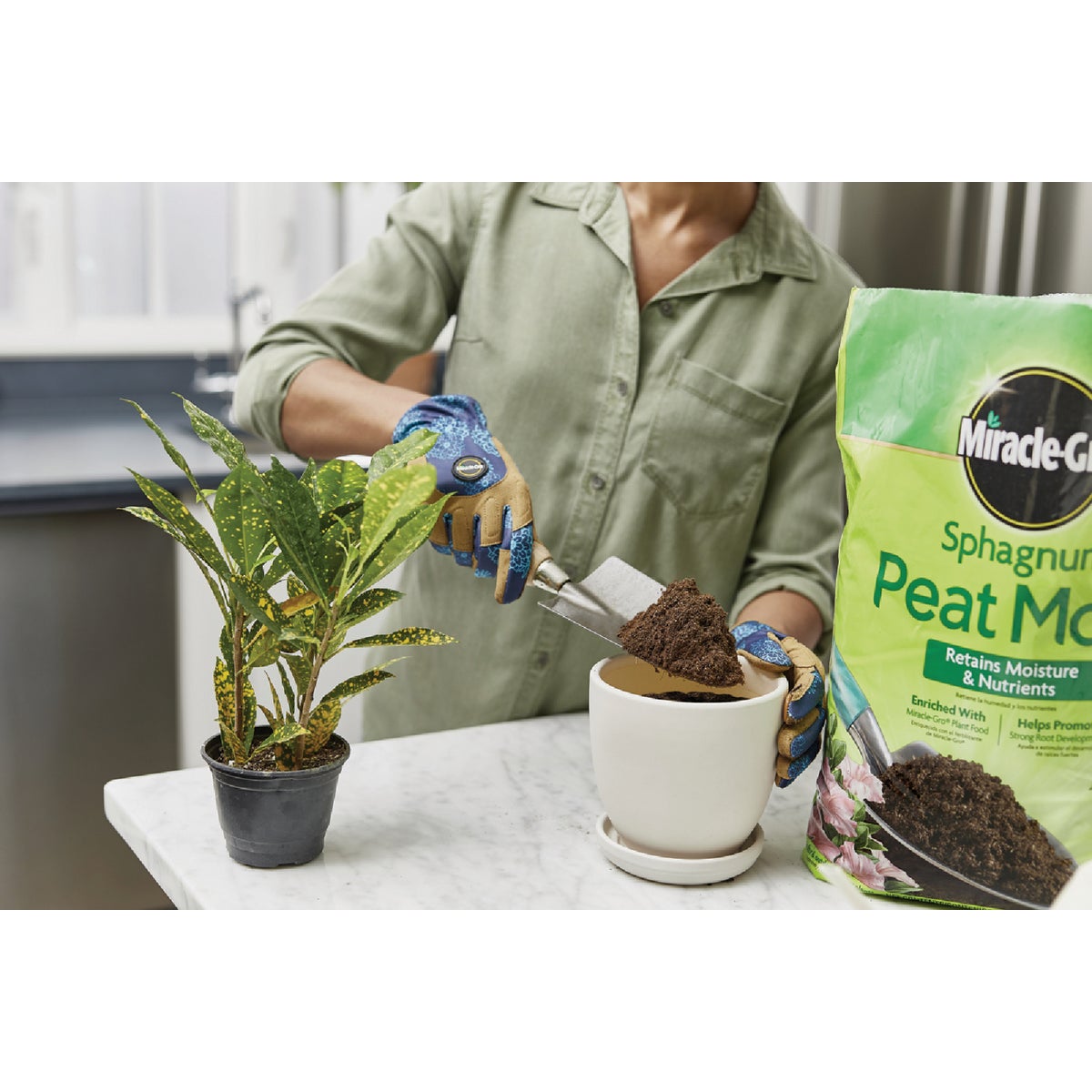 Miracle-Gro Sphagnum Peat Moss Image 4