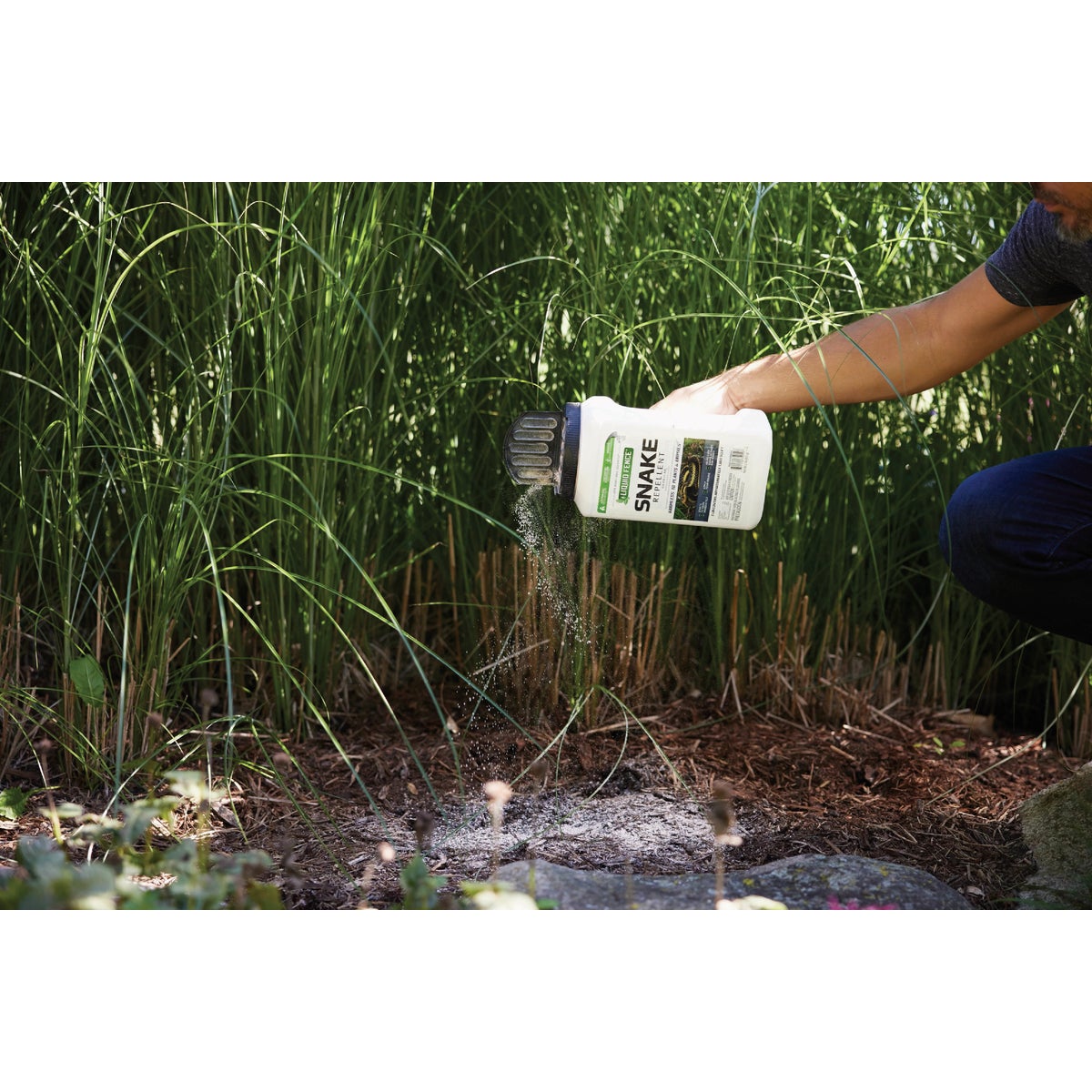 Liquid Fence 2 Lb. Ready To Use Granules Snake Repellent Image 3