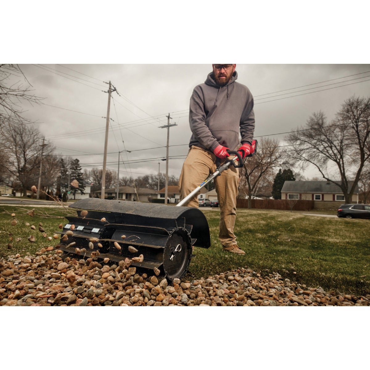 Milwaukee M18 FUEL Rubber Broom Attachment for QUIK-LOK Attachment System Image 4