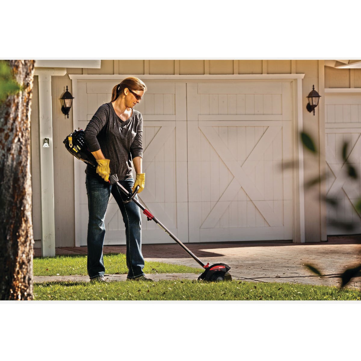 Trimmer Plus LE720R Edger Attachment Image 5