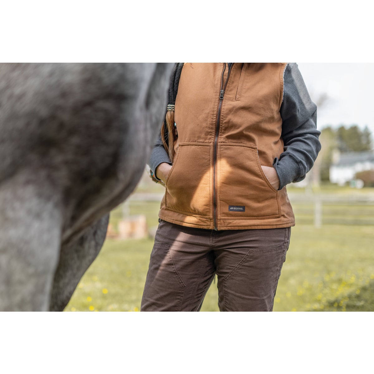 Berne Softstone Women's Small Brown Duck Sherpa-Lined Vest Image 2