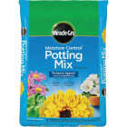 Miracle-Gro Moisture Control 25 Qt. Potting Mix Image 1