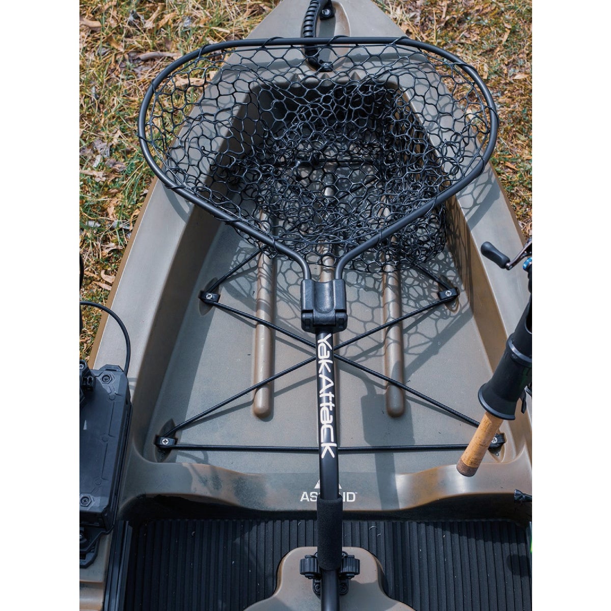 YakAttack Leverage Landing 20 In. x 21 In. Hoop with Foam Extension Fishing Net Image 2