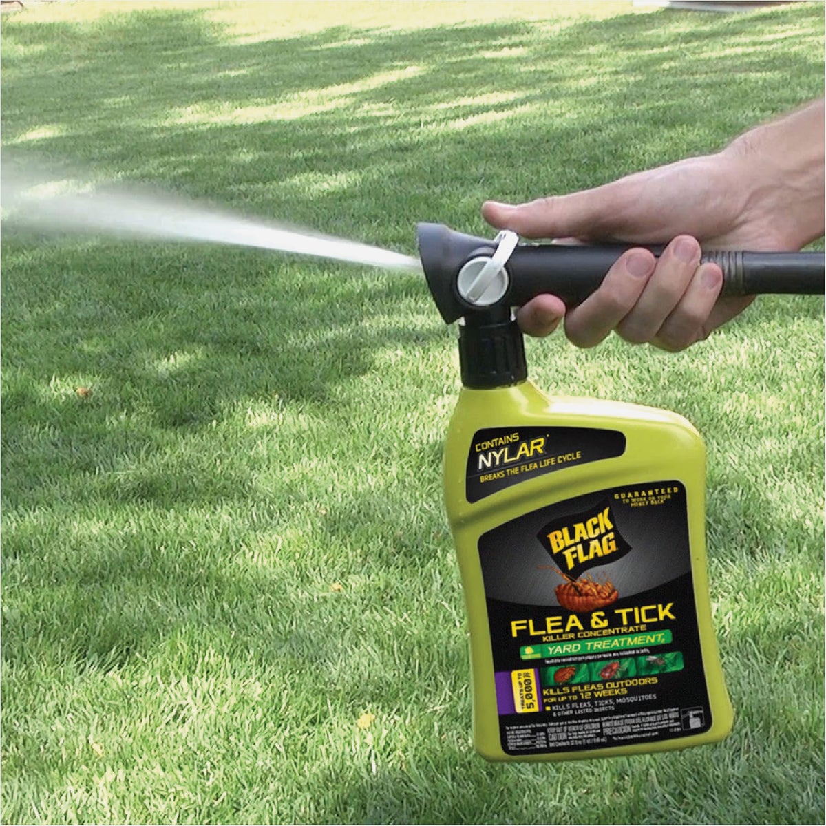 Black Flag 32 Oz. Ready To Spray Flea & Tick Killer Yard Treatment2 Image 2