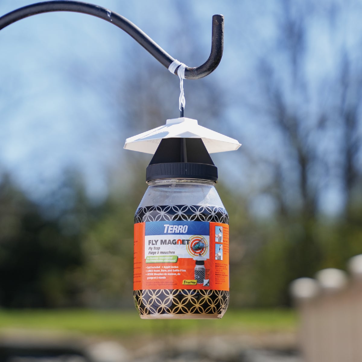 Terro Fly Magnet Reusable Outdoor Fly Trap Image 4