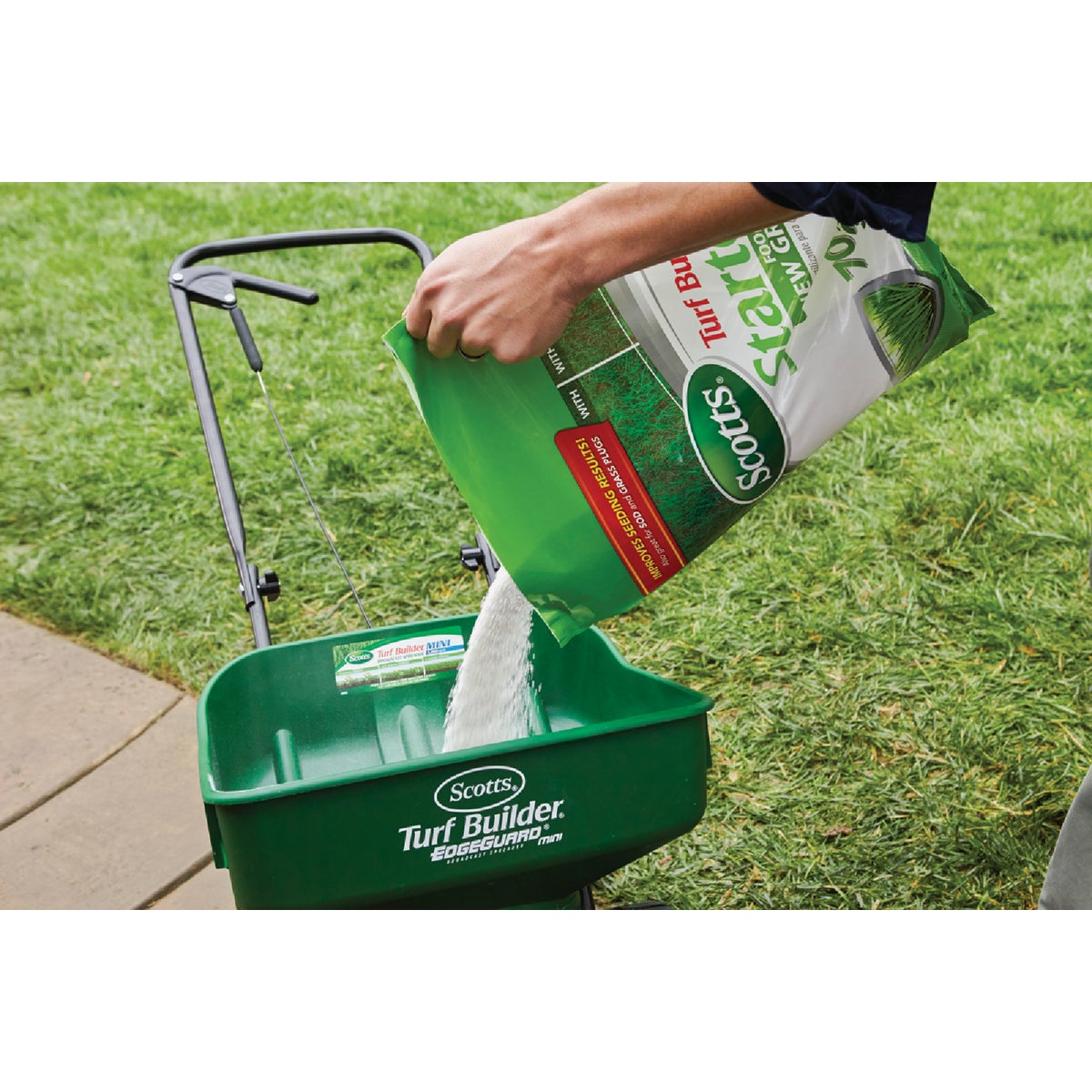 Scotts Turf Builder 15 Lb. 5000 Sq. Ft. Starter Food For New Grass Image 3