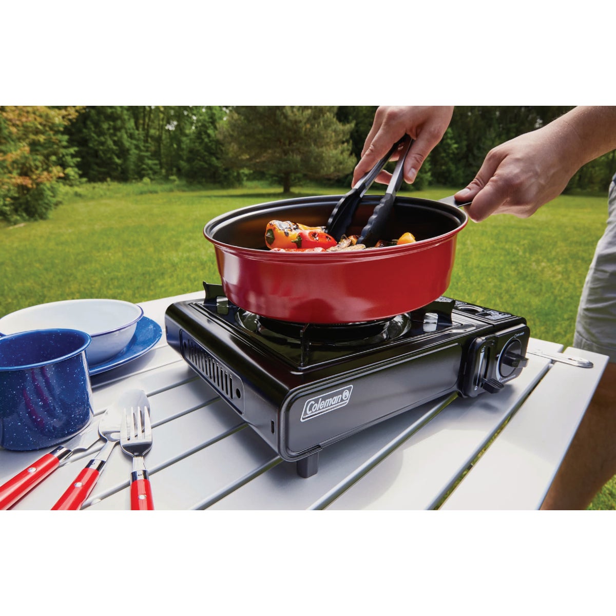 Coleman Classic 1-Burner Butane Camp Stove Image 2