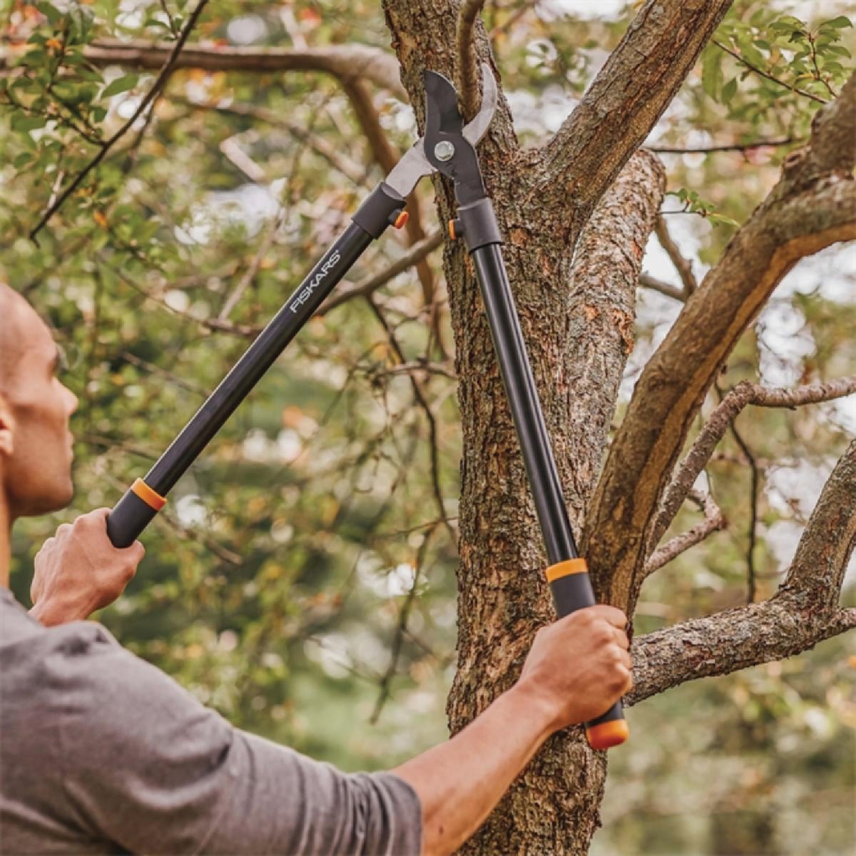 Fiskars 28 In. Steel Bypass Lopper Image 2