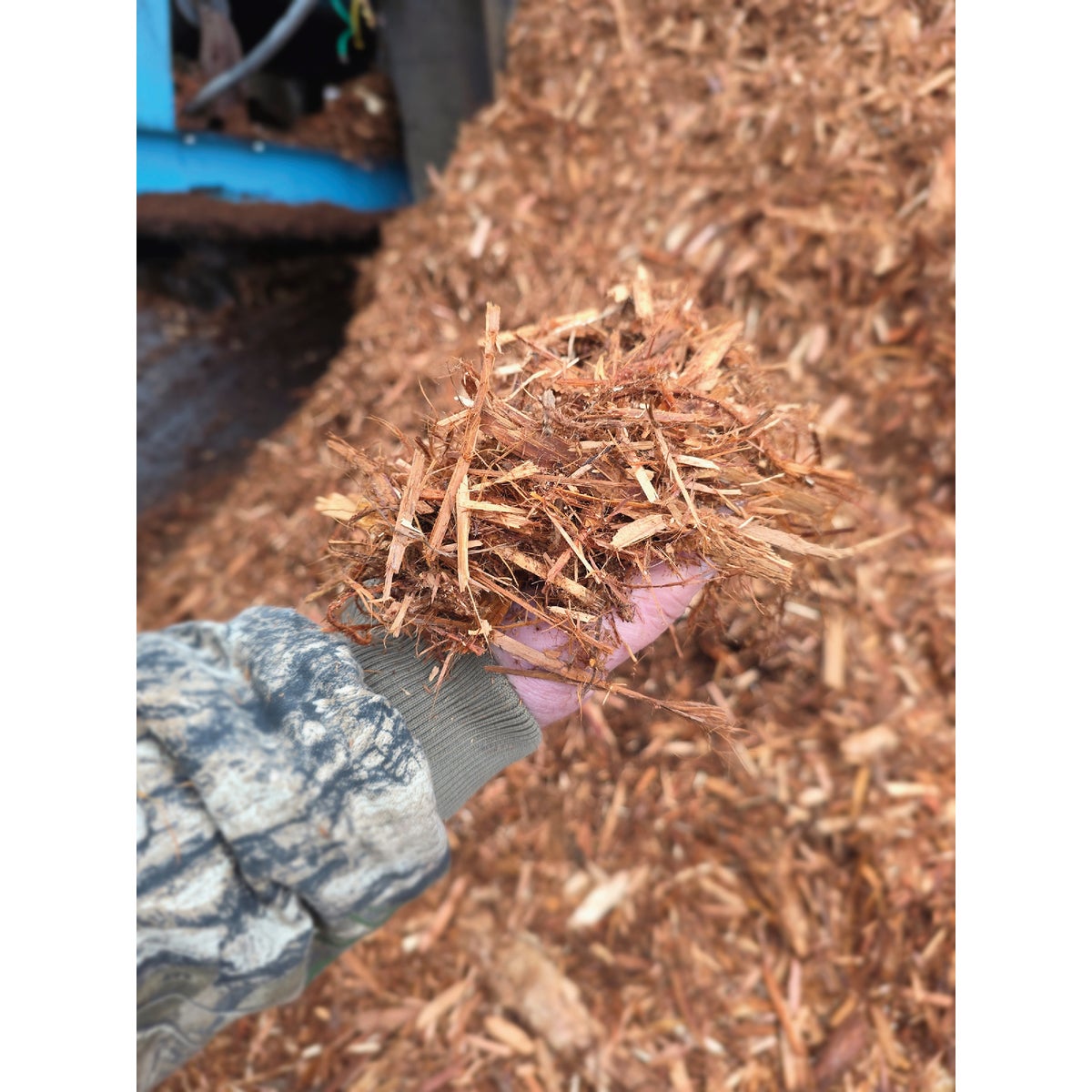 Groundcovers International 2 Cu. Ft. Shredded Western Red Cedar Mulch Image 2