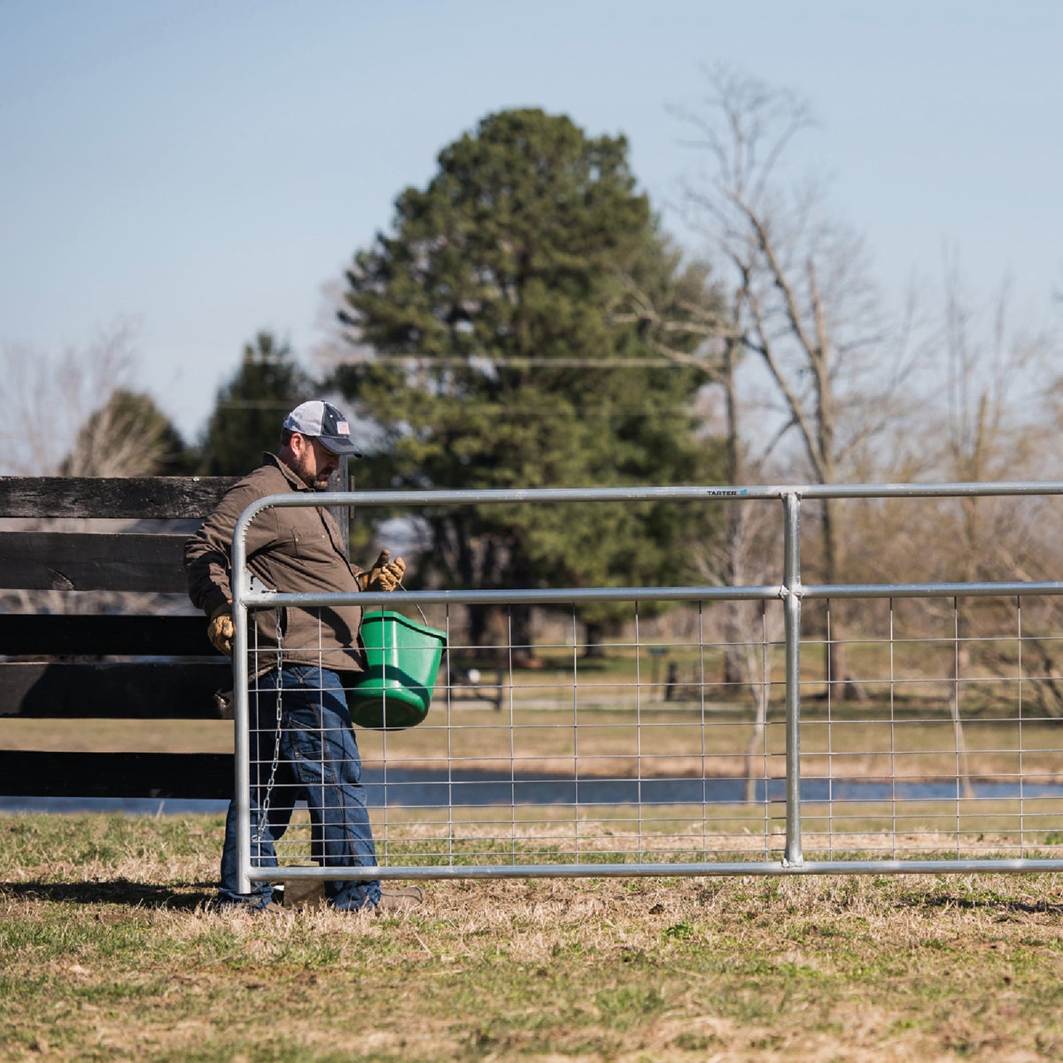 Tarter 50 In. H. x 4 Ft. L. x 1-3/4 In. Tube Diameter Galvanized Wire-Filled Tube Gate Image 2