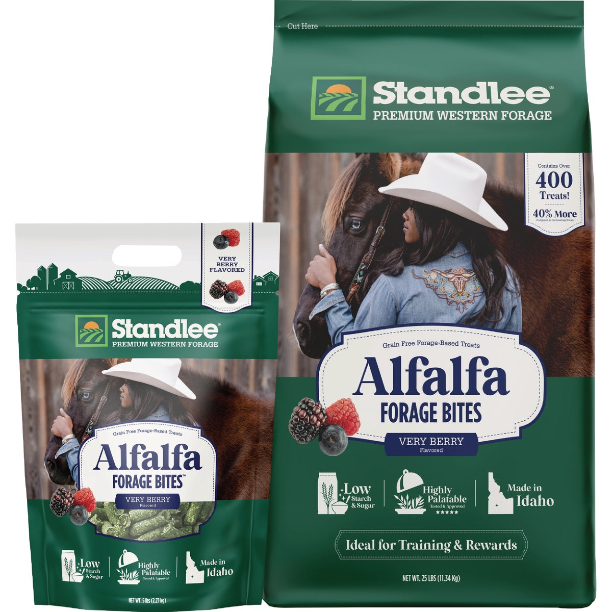 Standlee 25 Lb. Alfalfa Very Berry Horse Forage Bites Image 2