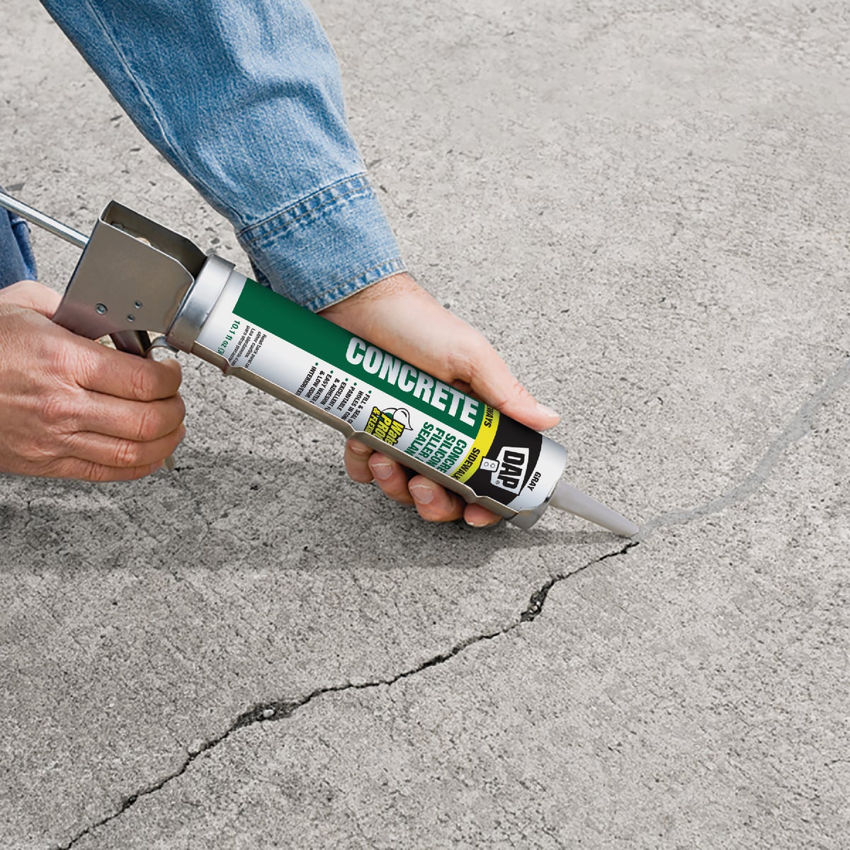 DAP 10.5 Oz. Gray Concrete Waterproof Filler and Sealant Image 4