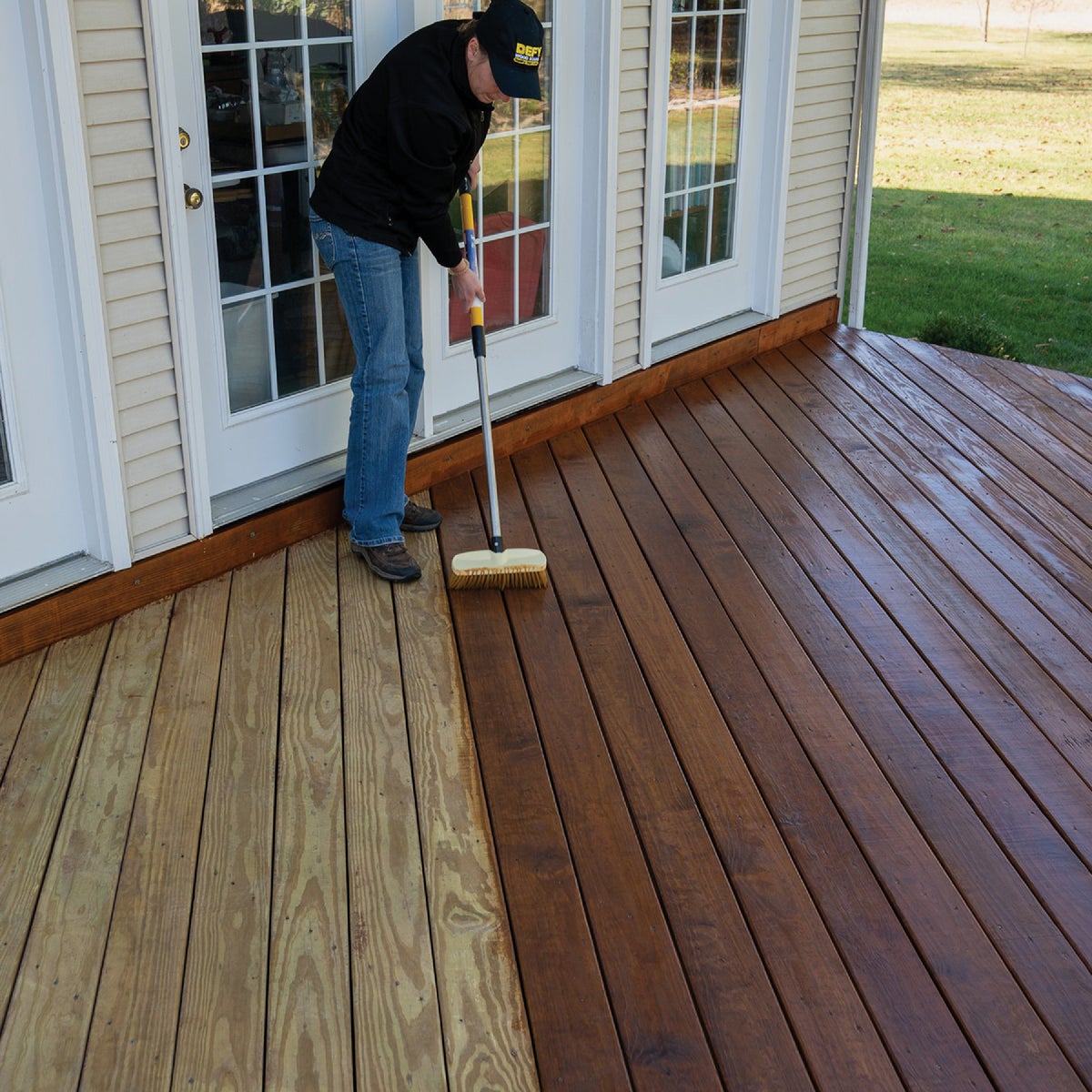 DEFY Extreme Semi-Transparent Exterior Wood Stain, Light Walnut, 5 Gal. Image 5