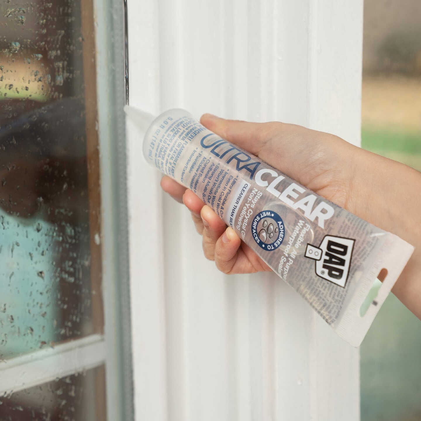 DAP Ultra 5 Oz. Flexible Elastomeric Sealant, Clear Image 7