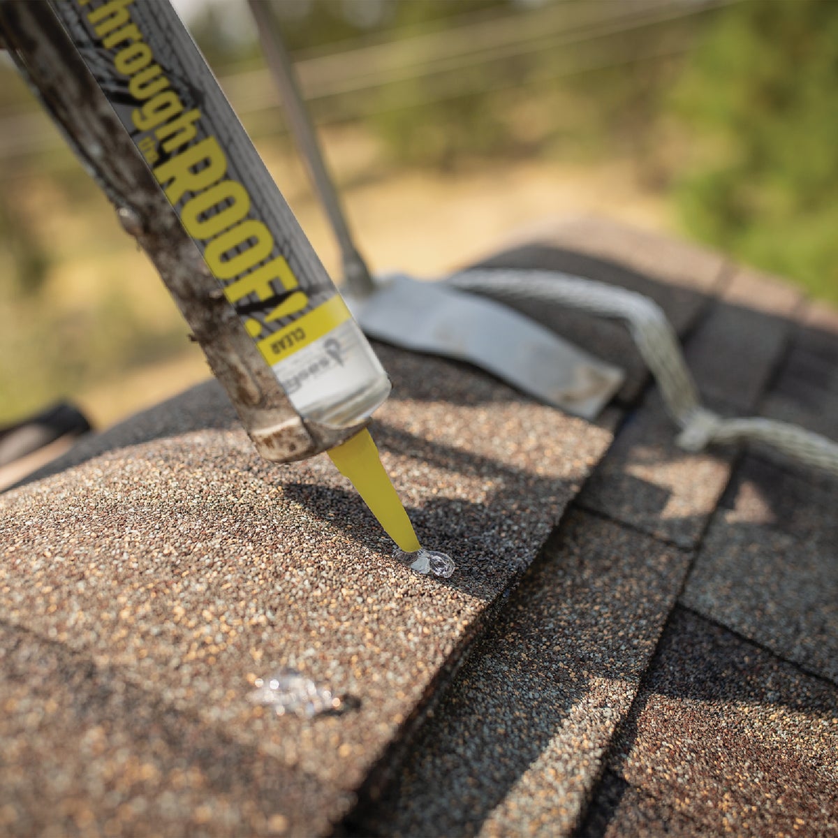 Through the Roof! 10.5 Oz. White Roof Sealant Image 4