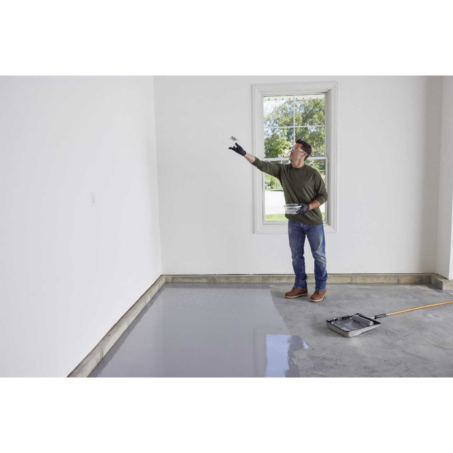 Gorilla Gray Garage Floor Epoxy Coating Kit - 2.5 Car Coverage Image 3