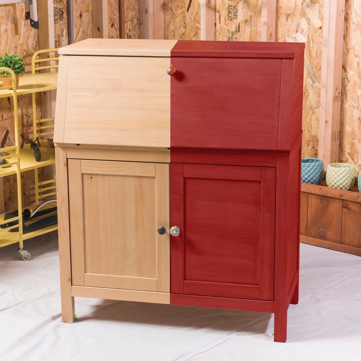 Rust-Oleum Chalked Ultra Matte Farmhouse Red 30 Oz. Chalk Paint Image 3