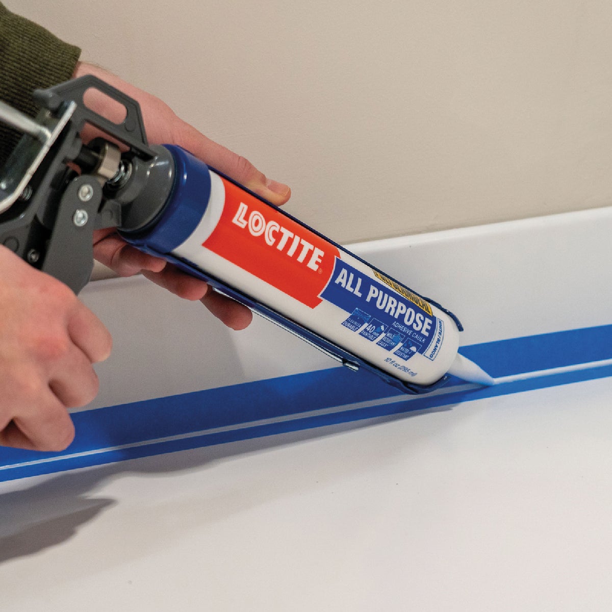 LOCTITE POLYSEAMSEAL 10 Oz. White Adhesive Caulk Image 2