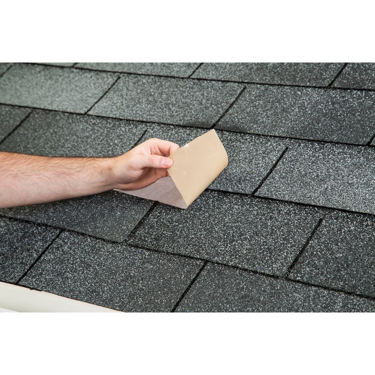Rust-Oleum 4 In. x 25 Ft. Self-Adhering Roof Fabric Image 3