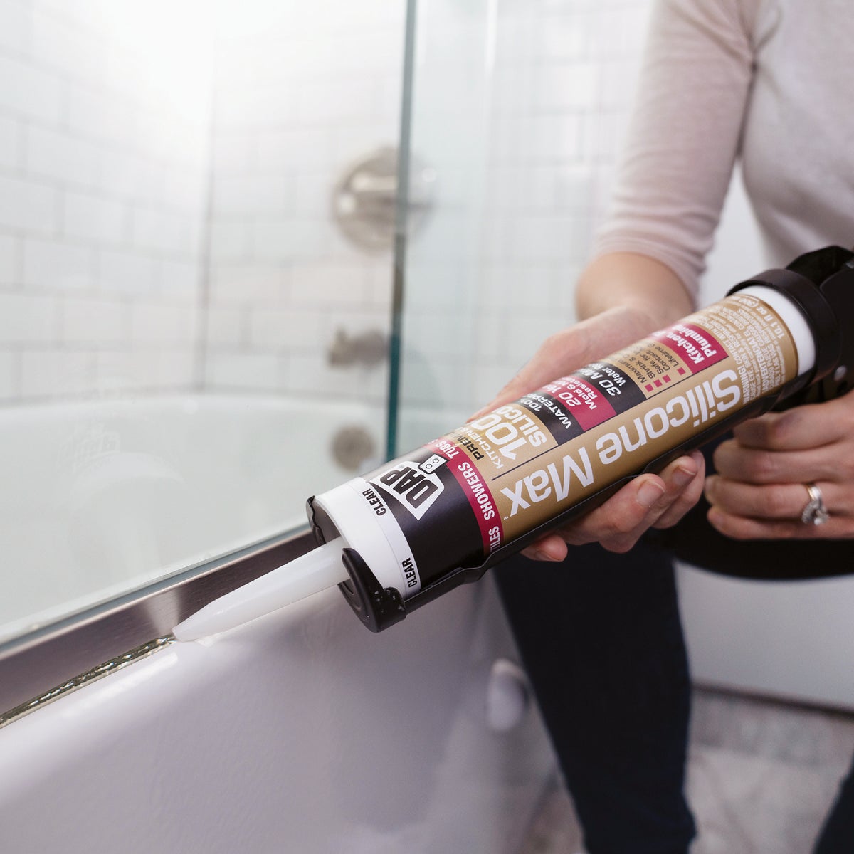 DAP Silicone Max 10.1 Oz. White Premium Kitchen, Bath & Plumbing 100% Silicone Sealant Image 3