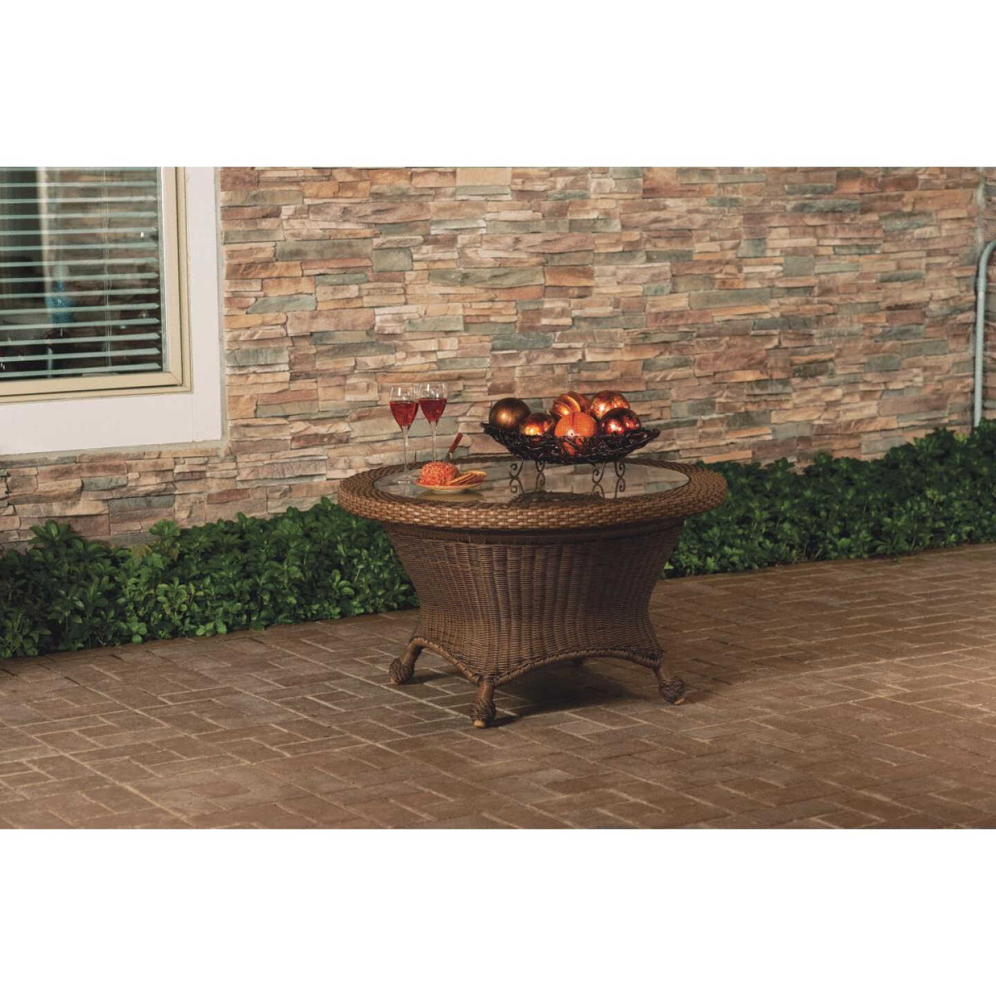 HAMPTON ROTATE TABLE/GLS Image 2