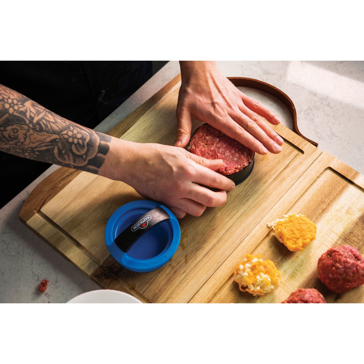 Napoleon Gourmet Burger Press Kit Image 5