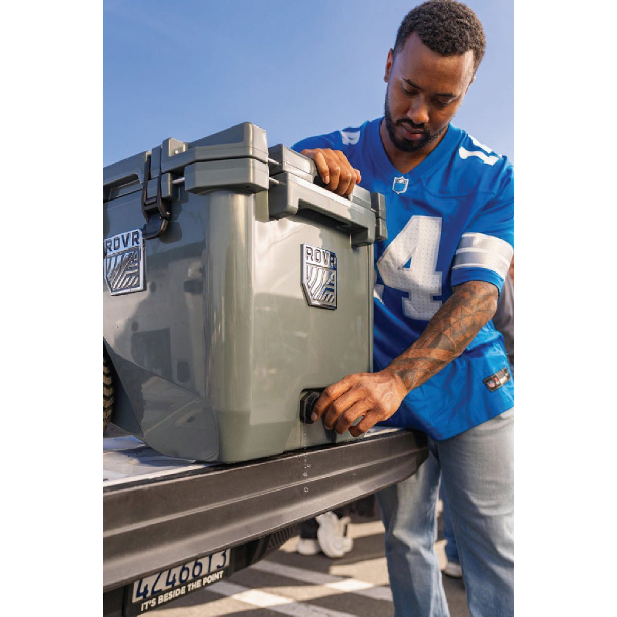 RollR 30 Qt. Wheeled Hard Cooler, Granite Image 3