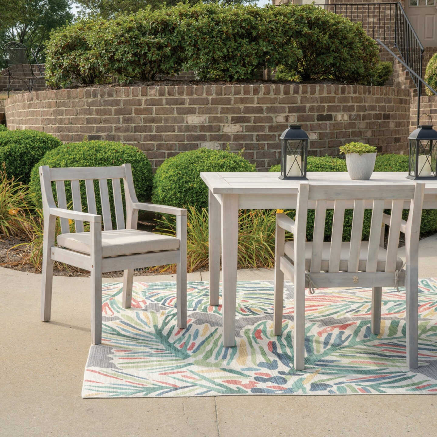 Linon Svana Natural Acacia Wood Dining Arm Chair Set (2-Piece) Image 5