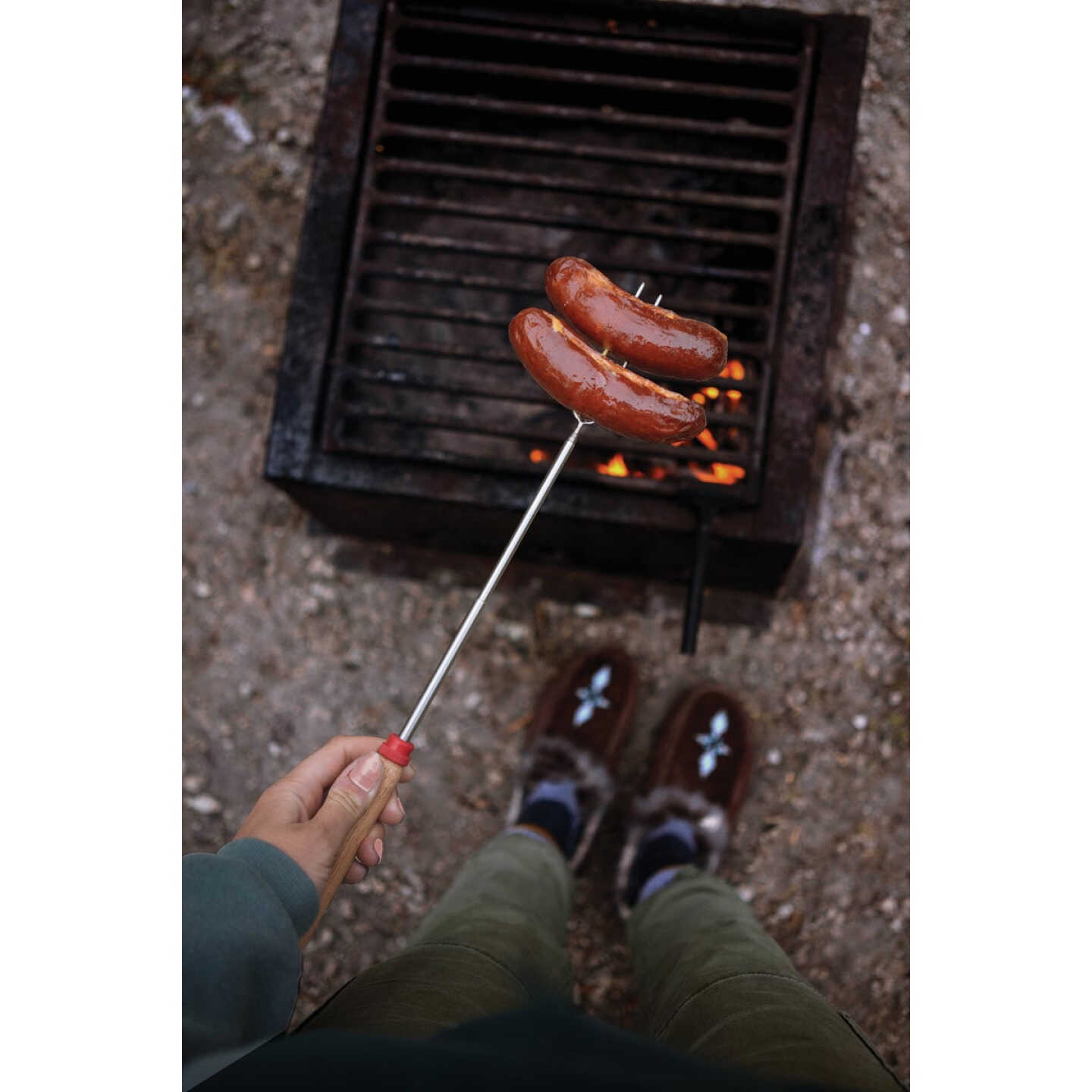 Coghlans 6.5 In. to 34 In. Telescoping Chrome-Plated Metal Hot Dog Fork Image 2