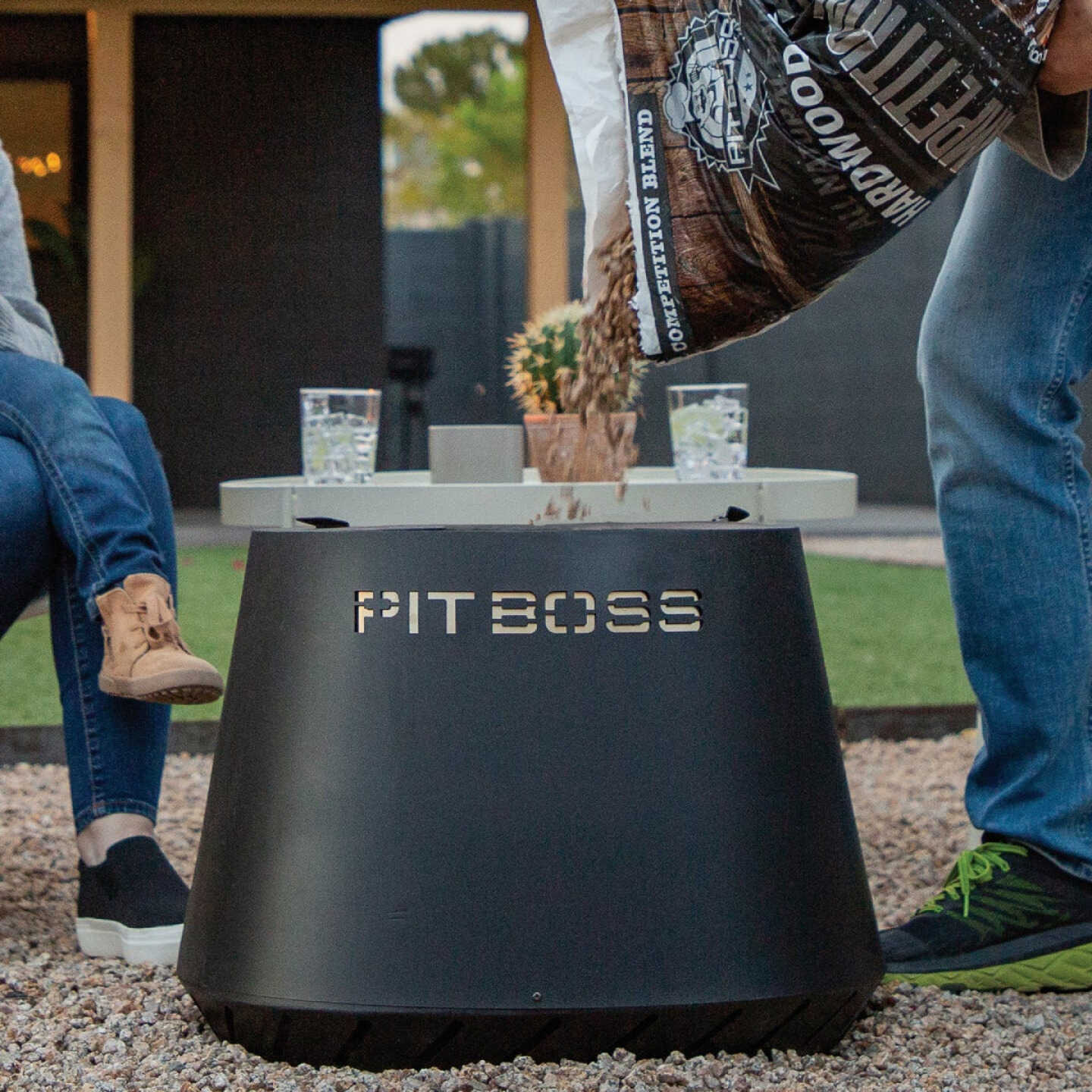 Pit Boss 21 In. Black Round Smokeless Fire Pit Image 3