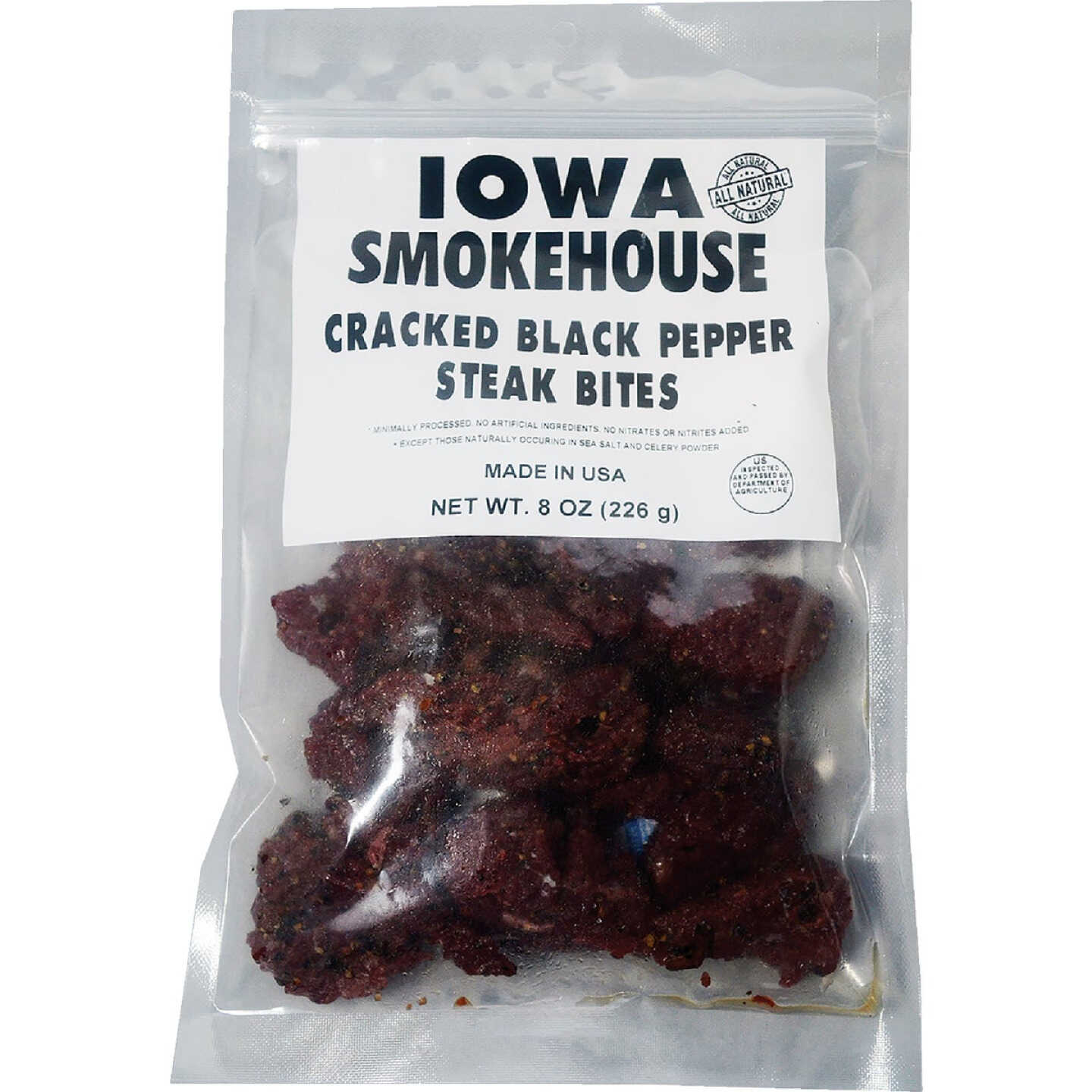 Iowa Smokehouse 8 Oz. Cracked Black Pepper Steak Bites Jerky Image 1