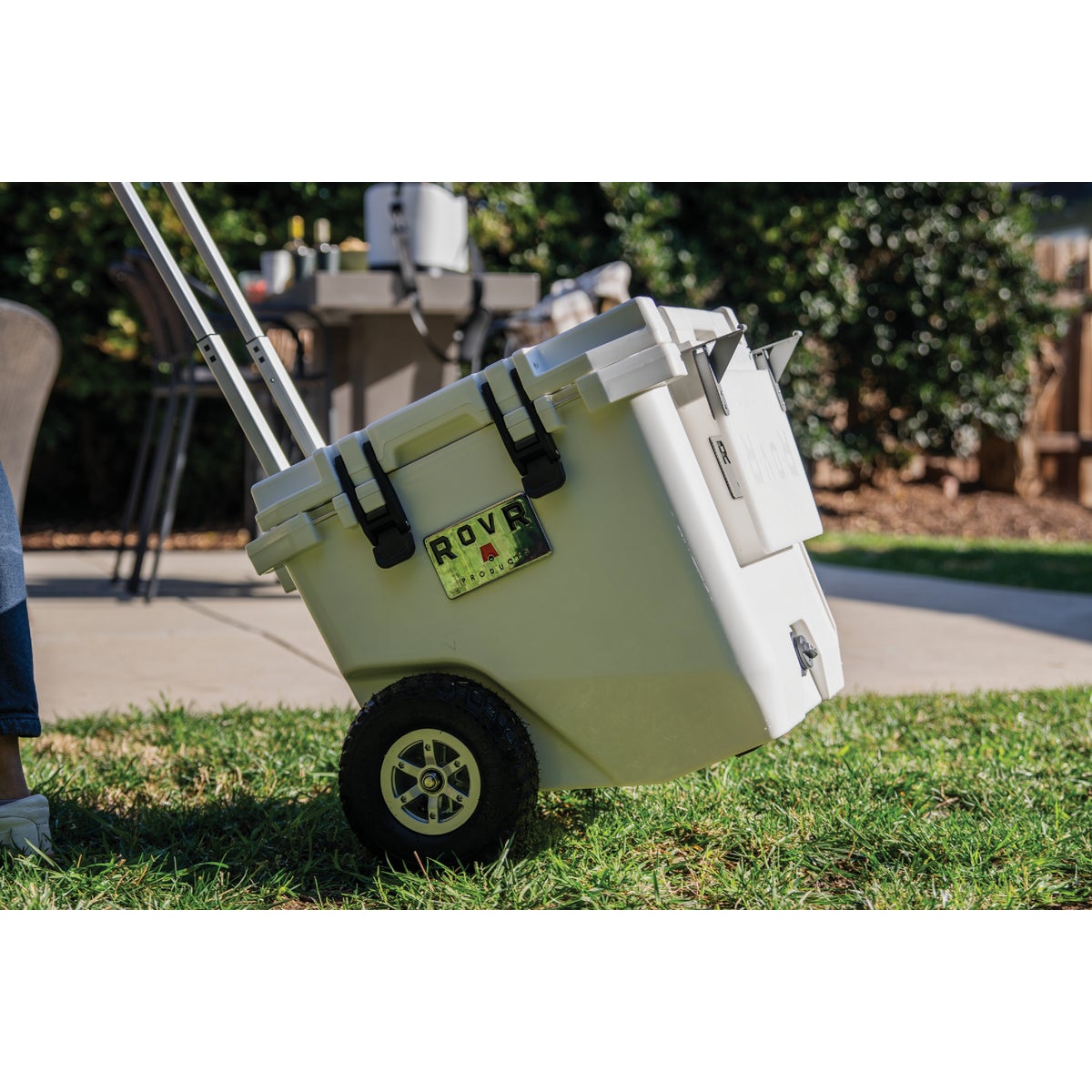 RollR 30 Qt. Wheeled Hard Cooler, Powder Image 2