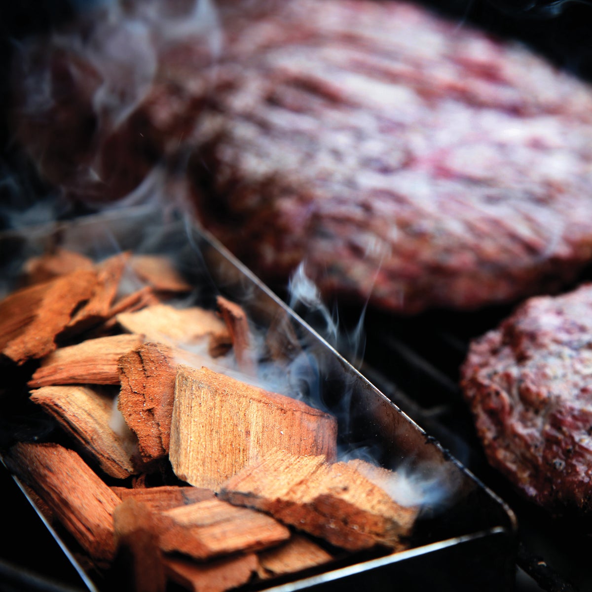 Western 180 Cu. In. Hickory Wood Smoking Chips Image 2