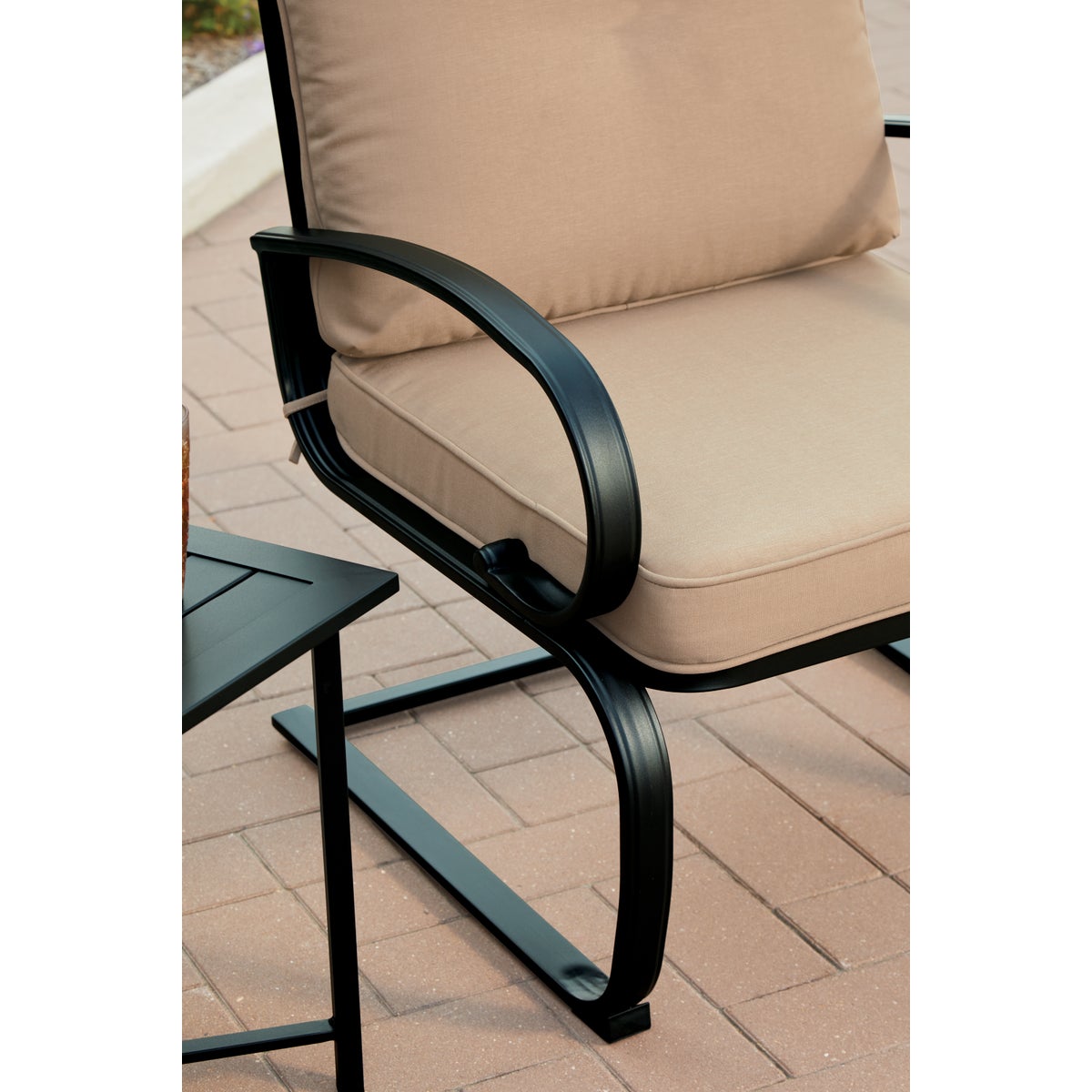 3-Piece Motion Chat Set - PFAS Free Image 5