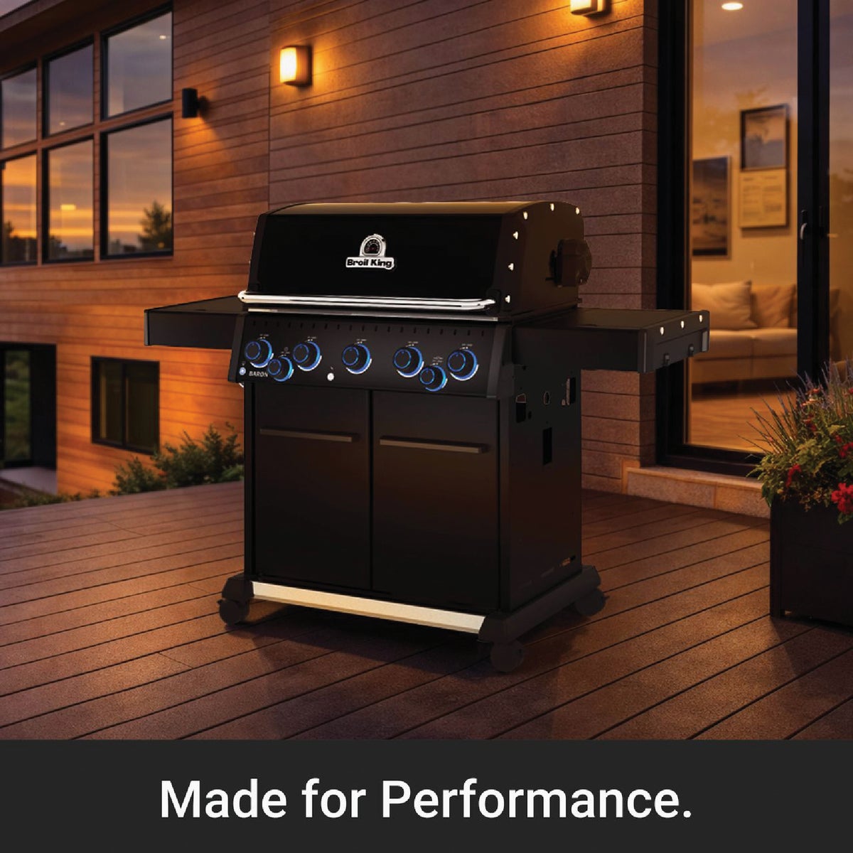Broil King Baron 590 PRO Shadow LP Grill Image 6