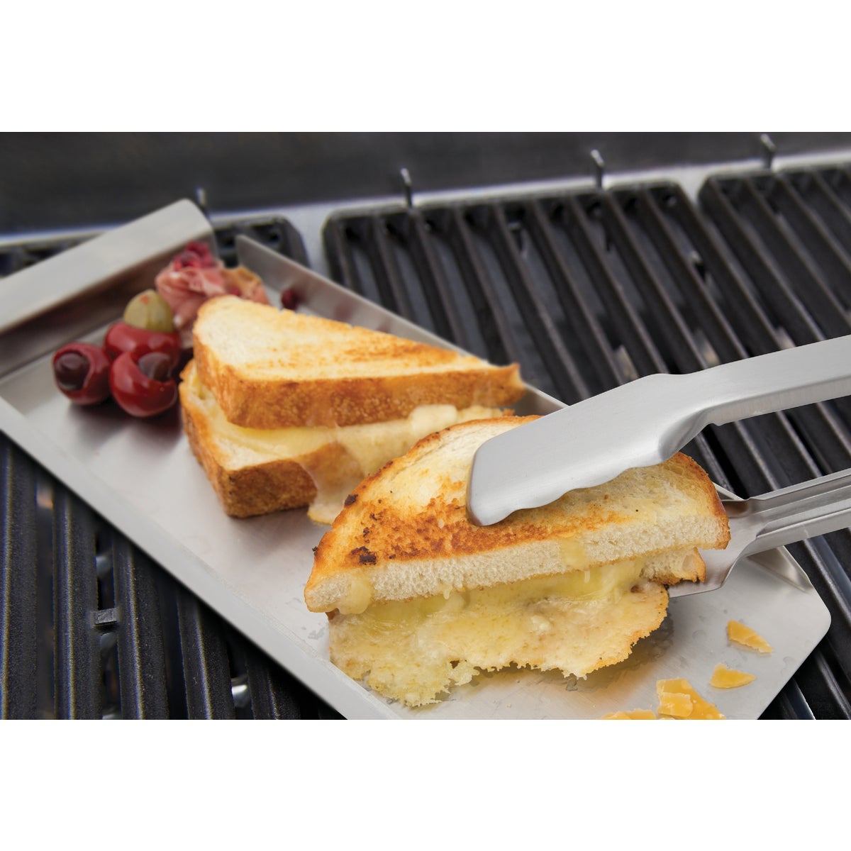 Broil King Baron Series Stainless Steel BBQ Tool Set (4-Piece) Image 3
