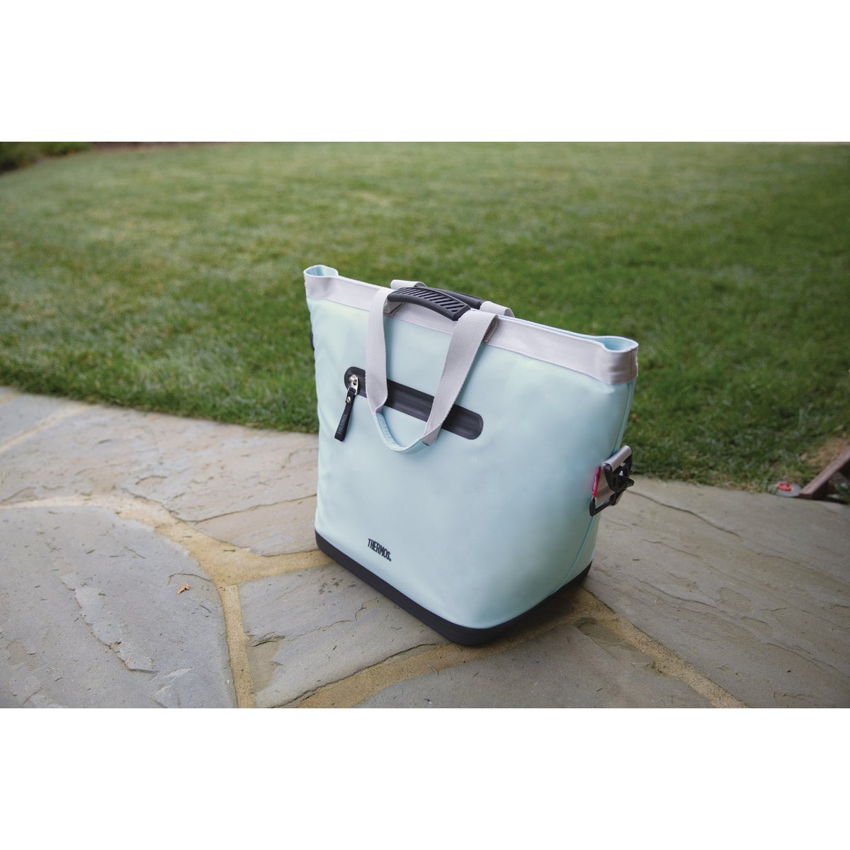 Thermos 30-Can Soft Side Cooler, Glacier Image 2