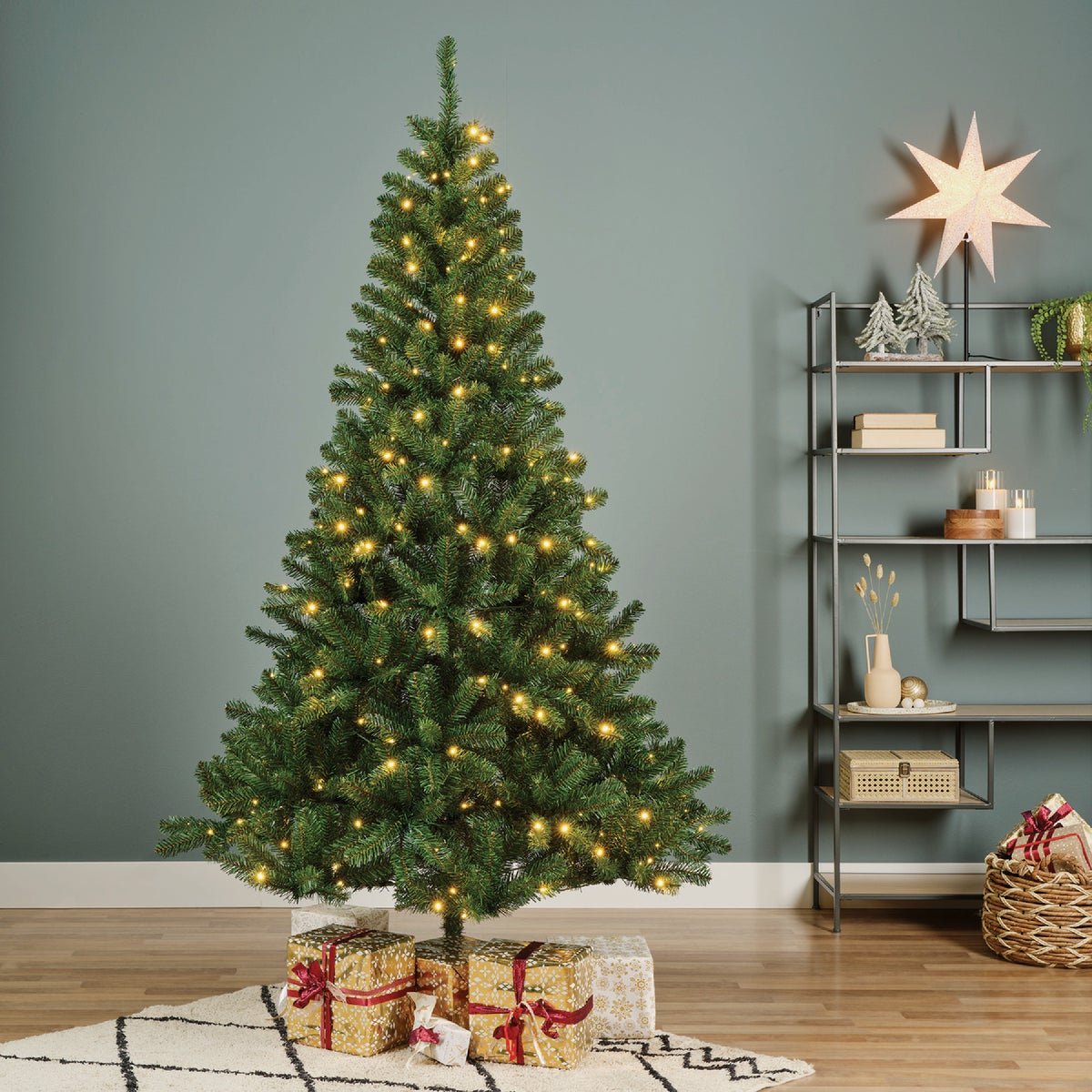 Everlands 6 Ft. Warm White LED Monarch Pine Christmas Tree Image 2