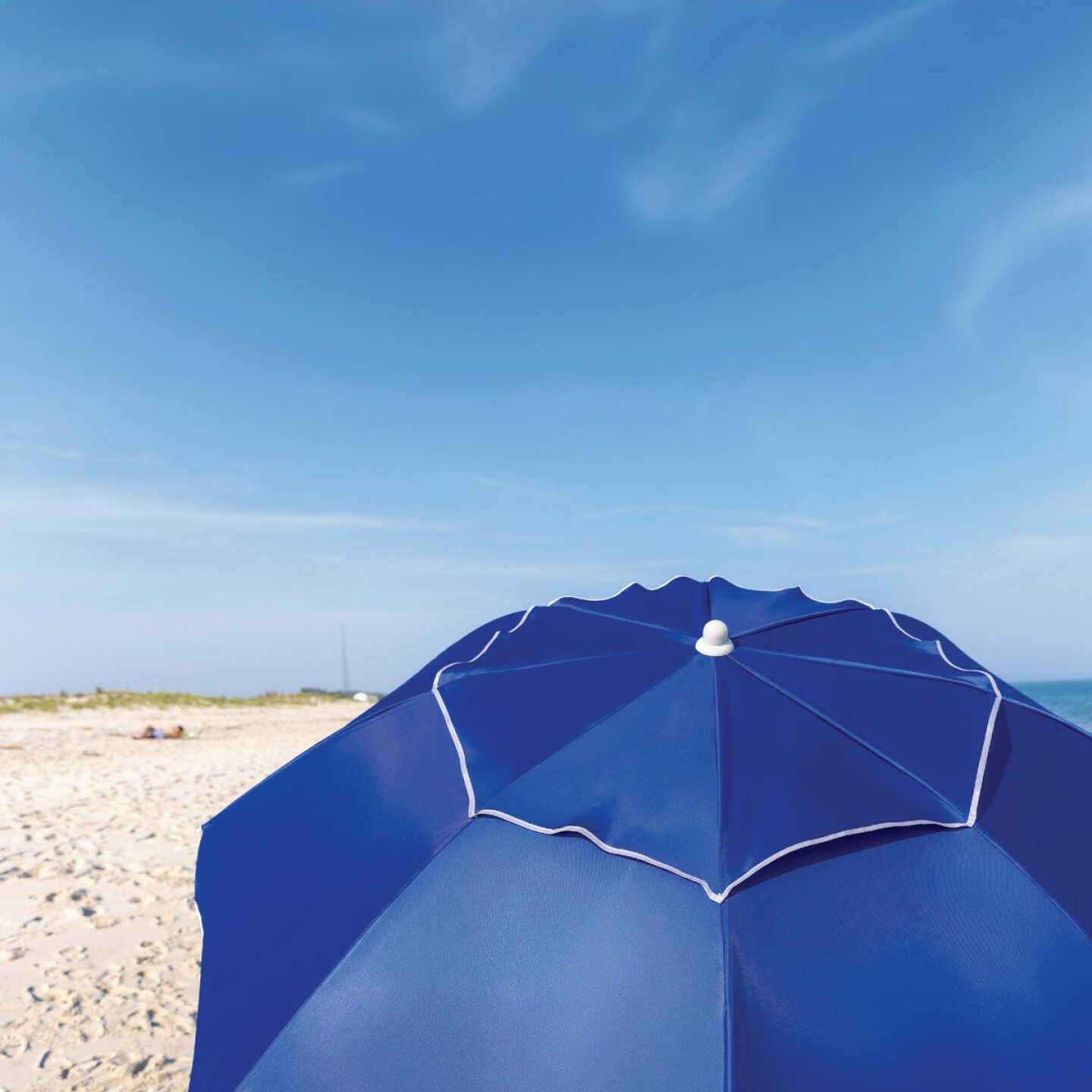 Salt Life 7 Ft. Beach Umbrella with UPF 50+ Protection Image 2